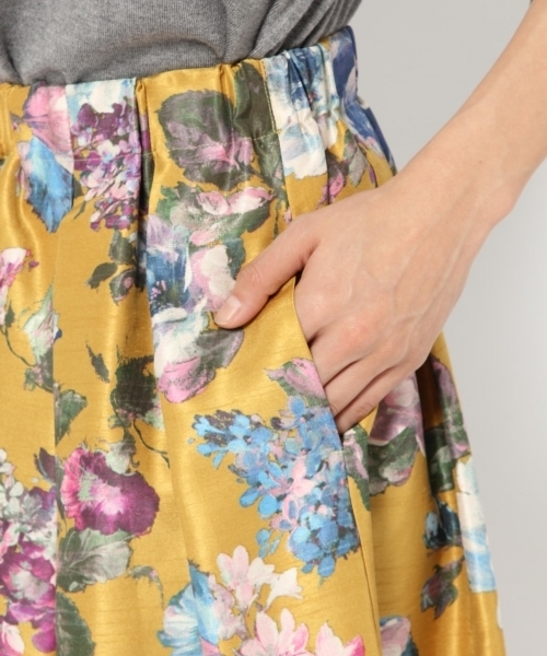 laboratory work（ラボラトリーワーク）の「フラワープリントタックギャザースカート（スカート・レディース・オフホワイト/ネイビー/イエロー・MEDIUM）」の21枚目の写真