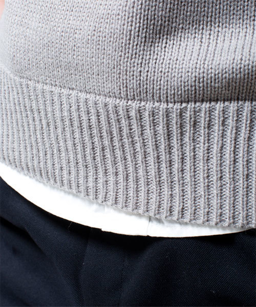 NANO universe(ナノユニバース)の「AKM×nano・universe/ Crew-Neck Knit(ニット/セーター・メンズ・ブラック/ダークグレー/ライトグレー/ダークブラウン/ベージュ/ダークグリーン/ブルー/ネイビー・SMALL/MEDIUM/LARGE/X-LARGE)」の14枚目の写真