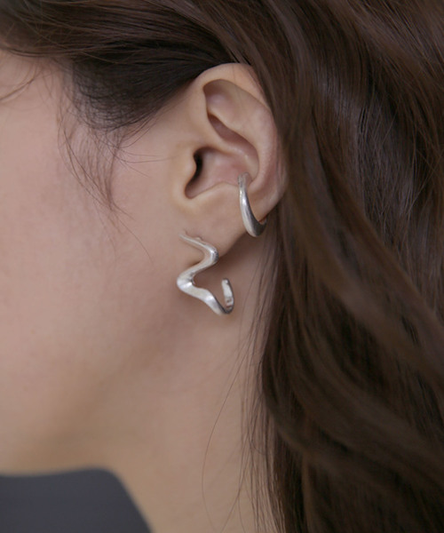 select MOCA(セレクトモカ)の「サークルイヤーカフ(イヤーカフ・レディース・シルバー/ゴールド・FREE)」の7枚目の写真