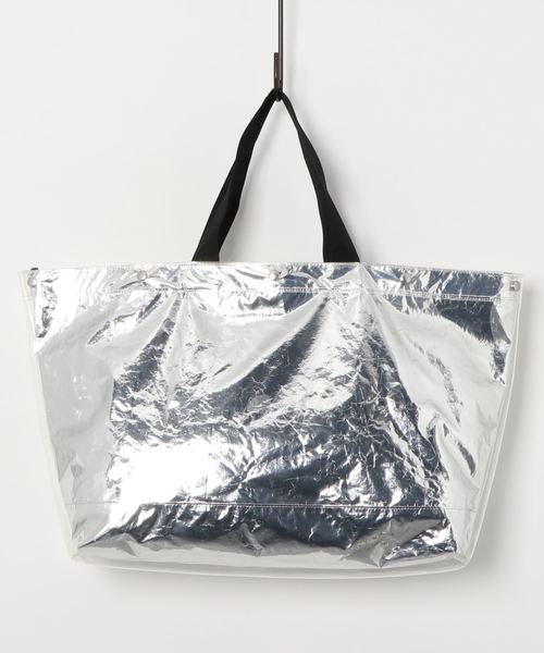 CALVIN KLEIN PERFORMANCE（カルバンクラインパフォーマンス）の「ラージ トランスペアレント メタリックトート バッグ（トートバッグ・メンズ・シルバー・FREE）」の2枚目の写真