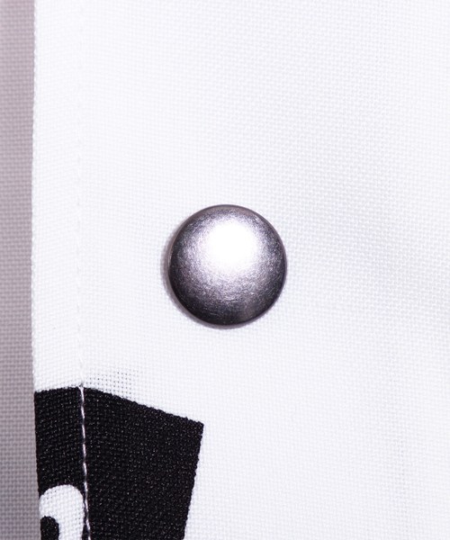 ８(eight)（エイト）の「ボックスロゴ コーチジャケット（ナイロンジャケット・メンズ・ホワイト/ブラック・MEDIUM/LARGE/X-LARGE）」の5枚目の写真