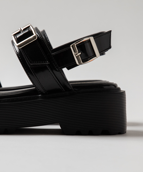 WEGO(ウィゴー)の「WEGO/厚底ベルトサンダル(サンダル・レディース・シルバー/ホワイト/ワイン/ブラック・LARGE/MEDIUM)」の10枚目の写真