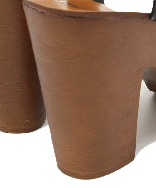 MIDWEST(ミッドウエスト)の「Mollini CALFアンクルベルトサンダル(サンダル・レディース・ブラック・37/38/36)」の3枚目の写真