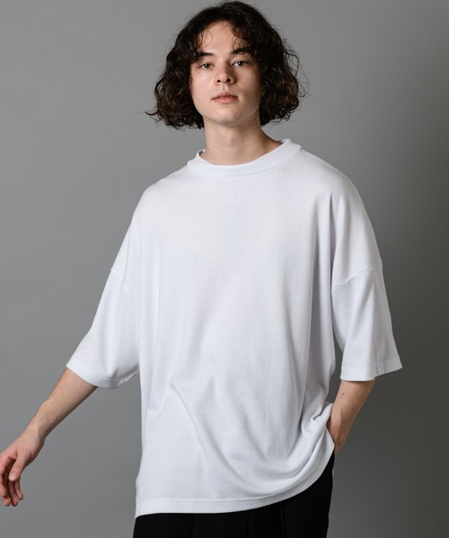 CASPER JOHN(キャスパージョン)の「Over Mocc-neck Big T-shirts/オーバーモックネックビッグTシャツ(Tシャツ/カットソー・メンズ・ホワイト/ブルー・マルチサイズ)」の1枚目の写真