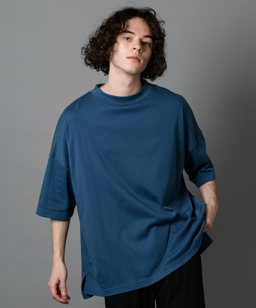 CASPER JOHN(キャスパージョン)の「Over Mocc-neck Big T-shirts/オーバーモックネックビッグTシャツ(Tシャツ/カットソー・メンズ・ホワイト/ブルー・マルチサイズ)」の2枚目の写真