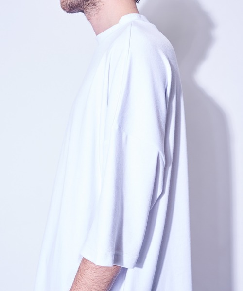 CASPER JOHN(キャスパージョン)の「Over Mocc-neck Big T-shirts/オーバーモックネックビッグTシャツ(Tシャツ/カットソー・メンズ・ホワイト/ブルー・マルチサイズ)」の19枚目の写真
