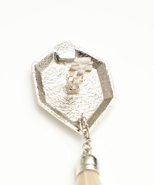 TOGA PULLA（トーガ　プルラ）の「【TOGA PULLA(トーガプルラ)】フリンジイヤリング　TP02-AK263（イヤリング・レディース・ホワイト/ブラック・FREE）」の11枚目の写真