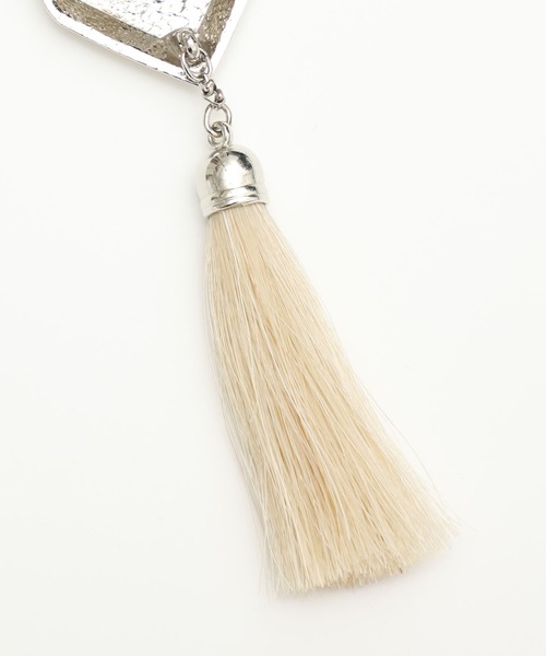 TOGA PULLA（トーガ　プルラ）の「【TOGA PULLA(トーガプルラ)】フリンジイヤリング　TP02-AK263（イヤリング・レディース・ホワイト/ブラック・FREE）」の9枚目の写真