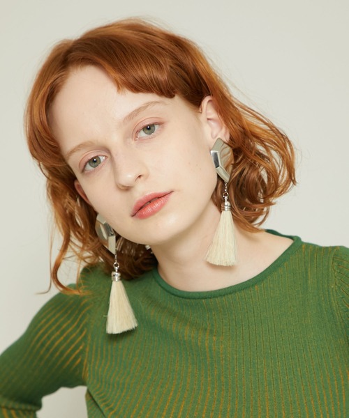 TOGA PULLA（トーガ　プルラ）の「【TOGA PULLA(トーガプルラ)】フリンジイヤリング　TP02-AK263（イヤリング・レディース・ホワイト/ブラック・FREE）」の16枚目の写真