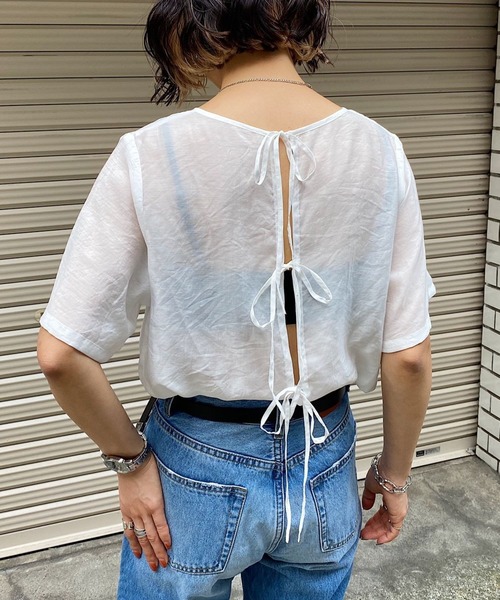 PAGEBOY（ページボーイ）の「バックリボンブラウス（シャツ/ブラウス・レディース・ブラック/ブラウン/オフホワイト・FREE）」の2枚目の写真