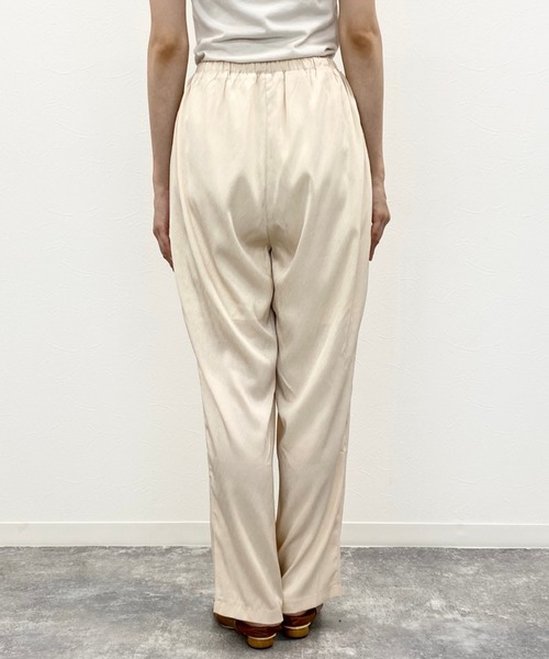archives（アルシーヴ）の「ジャガードサテンイージーパンツ（その他パンツ・レディース・アイボリー/ベージュ/ブラウン・MEDIUM）」の7枚目の写真