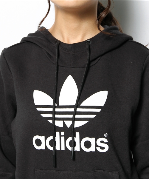 adidas Originals（アディダスオリジナルス）の「ウィメンズ アディダス オリジナルス ロゴ パーカ adidas Originals TREFOIL HOODIE W（パーカー・レディース・ブラック/グレー・MEDIUM/SMALL）」の6枚目の写真
