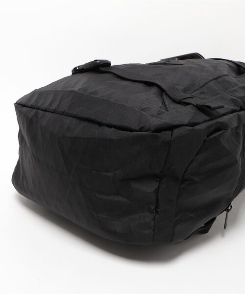 DAKINE(ダカイン)の「DAKINE メンズ MISSION 25L バッグ 【2020/2021年冬モデル】/ダカイン バックパック リュックサック(バックパック/リュック・メンズ・ブラック×ホワイト・FREE)」の3枚目の写真