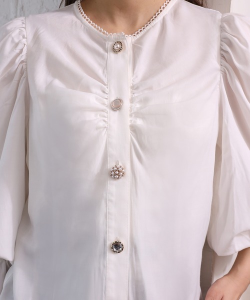 one after another NICE CLAUP（ワンアフターアナザーナイスクラップ）の「キラキラvintageボタンブラウス（シャツ/ブラウス・レディース・オフホワイト/ブラック/ベージュ・FREE）」の12枚目の写真