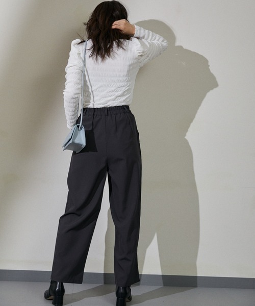 ECRIRE(エクリール)の「シアーパフカットプル(Tシャツ/カットソー・レディース・ブラック/オフホワイト/ブラウン・フリー)」の14枚目の写真