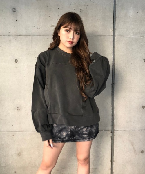 ENVYM（アンビー）の「切替ピグメントＰＯ（スウェット・レディース・ブラック/パープル/ブルー・FREE）」の2枚目の写真