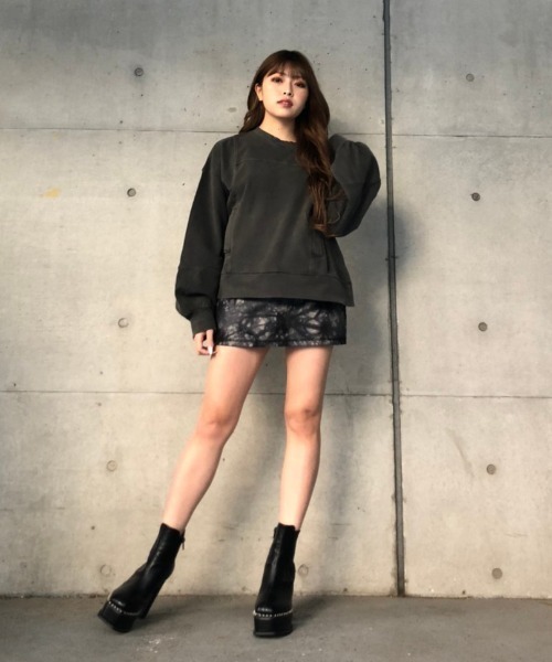 ENVYM（アンビー）の「切替ピグメントＰＯ（スウェット・レディース・ブラック/パープル/ブルー・FREE）」の12枚目の写真