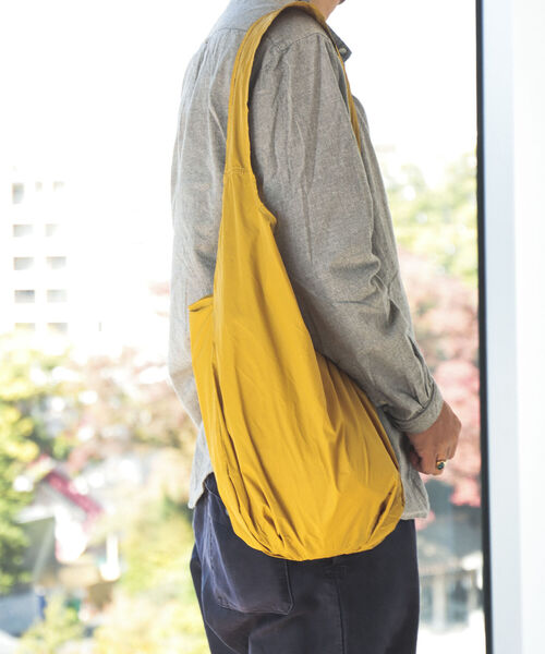 B:MING by BEAMS（ビーミングバイビームス）の「hellolulu / パッカブル バッグ（トートバッグ・メンズ・ネイビー/オリーブ/イエロー/ブラウン系その他3・ONE SIZE）」の13枚目の写真