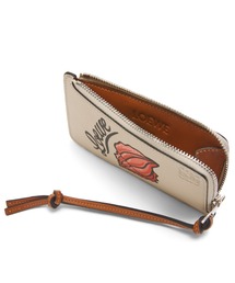 ロエベ　コインケース・小銭入れ　カードケース　シェル　貝殻 LOEWE（ロエベ）の「シェル コイン カードホルダー (クラシック