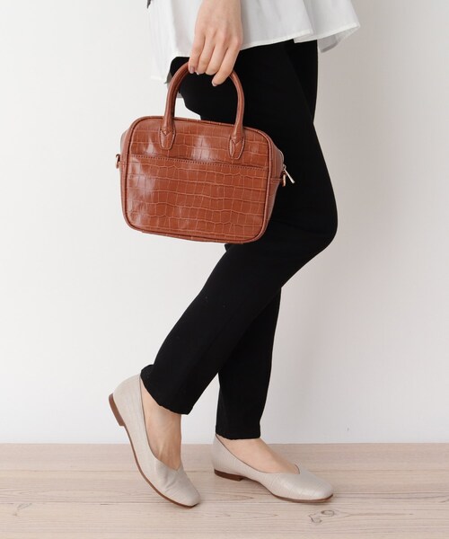 pink adobe（ピンクアドベ）の「◆【2WAY】スクエア ボストンバッグ（ボストンバッグ・レディース・ブラック系/ブラウン系9/ベージュ系/アイボリー系/ブルー系5・00）」の11枚目の写真