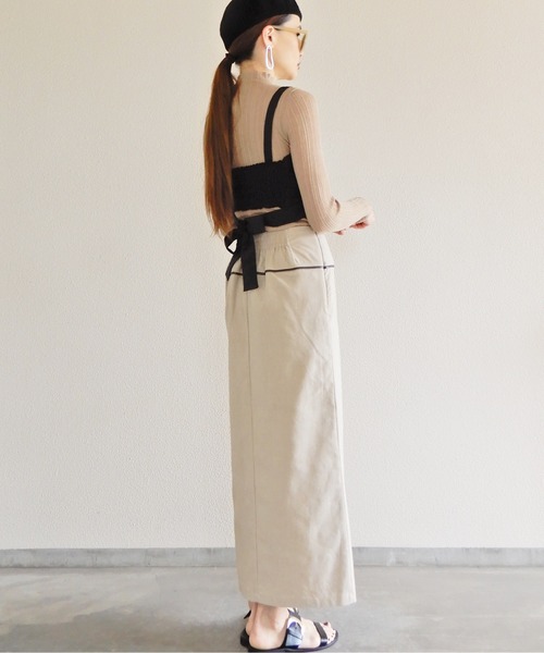 y/m by Yukie（イムバイユキエ）の「リネンライクパイピングラップスカート（スカート・レディース・ベージュ/オフホワイト・FREE）」の20枚目の写真