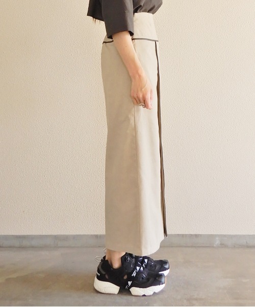 y/m by Yukie（イムバイユキエ）の「リネンライクパイピングラップスカート（スカート・レディース・ベージュ/オフホワイト・FREE）」の15枚目の写真