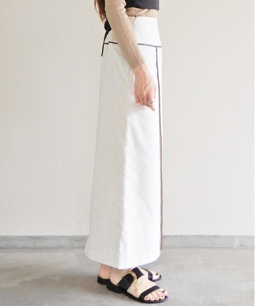 y/m by Yukie（イムバイユキエ）の「リネンライクパイピングラップスカート（スカート・レディース・ベージュ/オフホワイト・FREE）」の9枚目の写真