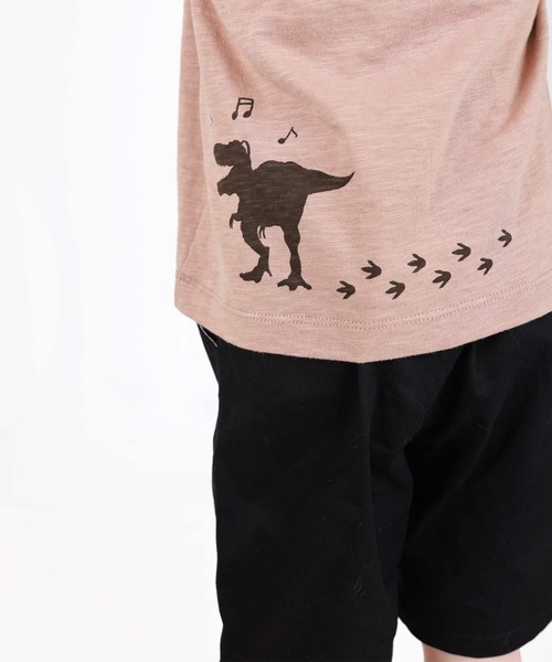 DILASH（ディラッシュ）の「ティラノサウルスTシャツ（Tシャツ/カットソー・キッズ・カーキ/ベージュ・130/120/110/100/150/140/80）」の9枚目の写真
