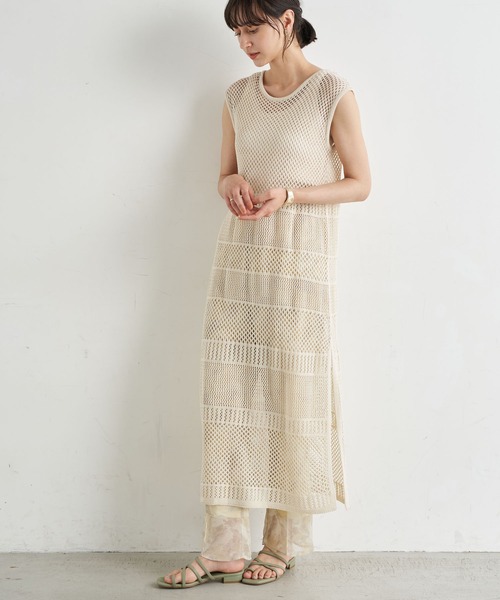 earth music&ecology(アースミュージックアンドエコロジー)の「メッシュニットロングワンピース *(ワンピース・レディース・その他8/カーキ/ベージュ・FREE)」の3枚目の写真