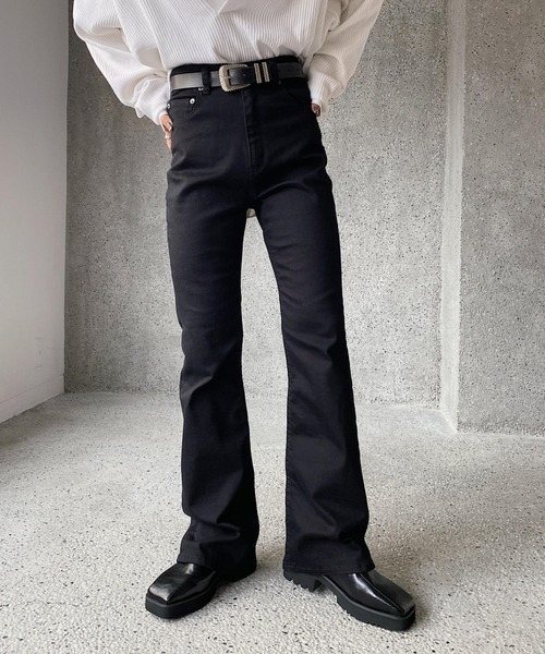 PAGEBOY（ページボーイ）の「フレアフィットジーンズ（デニムパンツ・レディース・ブラック/サックスブルー/インディゴブルー/グリーン・25inch/26inch/27inch/24inch）」の10枚目の写真