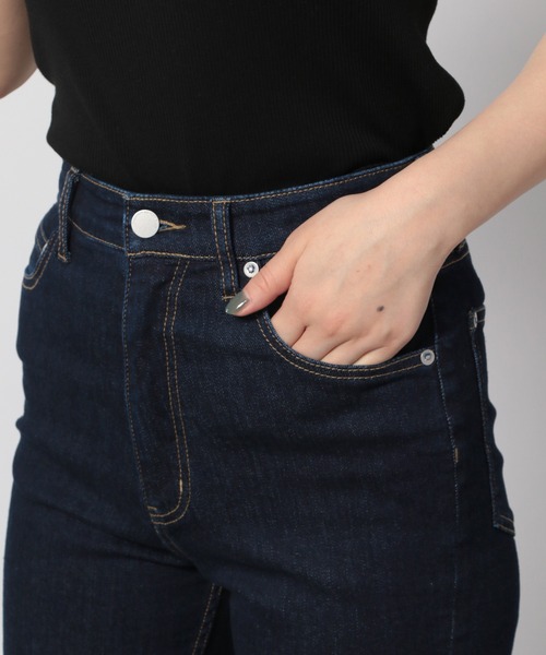 PAGEBOY（ページボーイ）の「フレアフィットジーンズ（デニムパンツ・レディース・ブラック/サックスブルー/インディゴブルー/グリーン・25inch/26inch/27inch/24inch）」の21枚目の写真