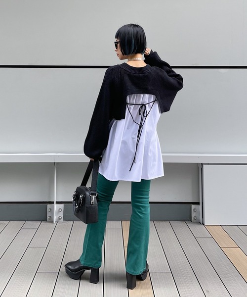 PAGEBOY（ページボーイ）の「フレアフィットジーンズ（デニムパンツ・レディース・ブラック/サックスブルー/インディゴブルー/グリーン・25inch/26inch/27inch/24inch）」の6枚目の写真