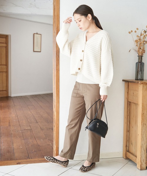 ROPE' PICNIC（ロペピクニック）の「リリーヤーンショート丈ニットカーディガン（カーディガン/ボレロ・レディース・ブラック/ホワイト/ベージュ/グリーン・38）」の12枚目の写真