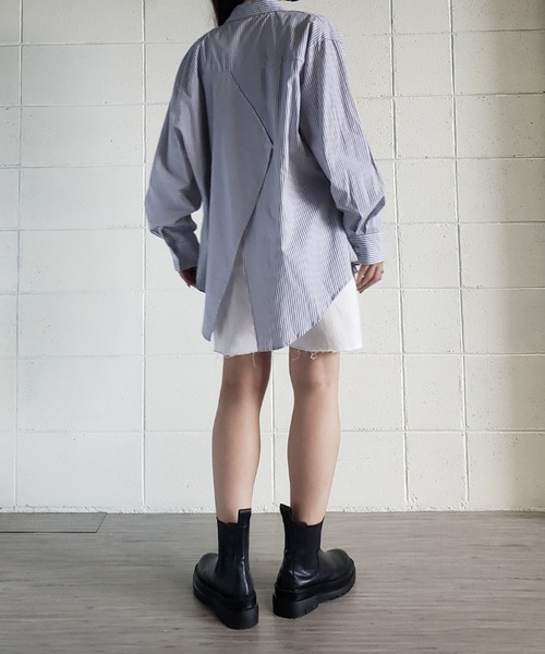 me+em select(ミームセレクト)の「※※【 無地 / ストライプ 】変形バックスリットBIGシャツ(シャツ/ブラウス・レディース・ホワイト/ブラック/ネイビー/グレー/ブラック系その他・FREE)」の7枚目の写真
