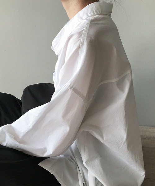 me+em select(ミームセレクト)の「※※【 無地 / ストライプ 】変形バックスリットBIGシャツ(シャツ/ブラウス・レディース・ホワイト/ブラック/ネイビー/グレー/ブラック系その他・FREE)」の9枚目の写真