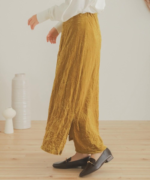 SENSE OF PLACE by URBAN RESEARCH(センスオブプレイスバイアーバンリサーチ)の「クラッシュベロアロングスカート(スカート・レディース・ブラウン/ベージュ/マスタード・ONE)」の6枚目の写真