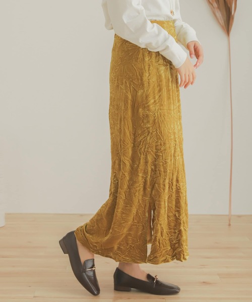 SENSE OF PLACE by URBAN RESEARCH(センスオブプレイスバイアーバンリサーチ)の「クラッシュベロアロングスカート(スカート・レディース・ブラウン/ベージュ/マスタード・ONE)」の8枚目の写真