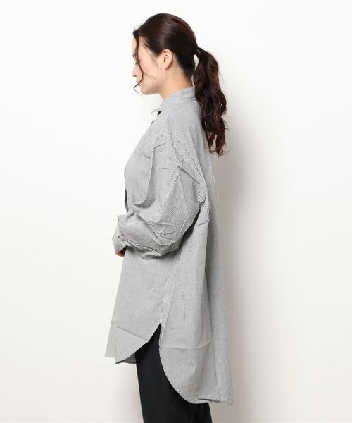 HONEYSUCKLE ROSE(ハニーサックルローズ)の「【HONEYSUCKLE ROSE】ボリュームシャツ(シャツ/ブラウス・レディース・ホワイト/ブルー・M/L)」の3枚目の写真