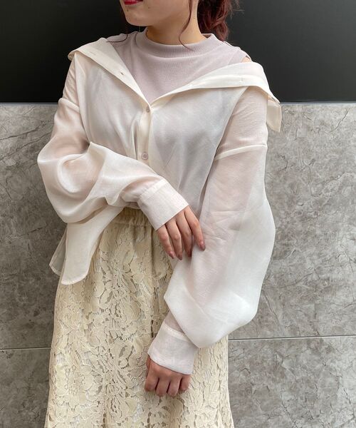 MAJESTIC LEGON（マジェスティックレゴン）の「タンクセットエアリーシャツ（シャツ/ブラウス・レディース・ブラック/グレー/アイボリー・MEDIUM）」の2枚目の写真