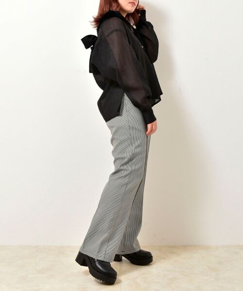 MAJESTIC LEGON（マジェスティックレゴン）の「タンクセットエアリーシャツ（シャツ/ブラウス・レディース・ブラック/グレー/アイボリー・MEDIUM）」の11枚目の写真