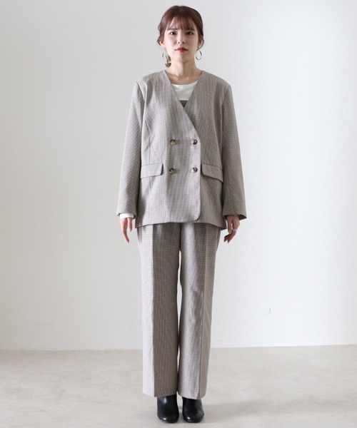 Cheek(チーク)の「チェックダブルブレストノーカラージャケット(ノーカラージャケット・レディース・ベージュ・MEDIUM)」の5枚目の写真