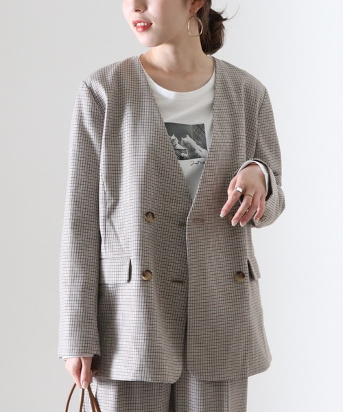 Cheek(チーク)の「チェックダブルブレストノーカラージャケット(ノーカラージャケット・レディース・ベージュ・MEDIUM)」の14枚目の写真