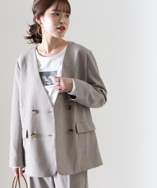 Cheek(チーク)の「チェックダブルブレストノーカラージャケット(ノーカラージャケット・レディース・ベージュ・MEDIUM)」の7枚目の写真