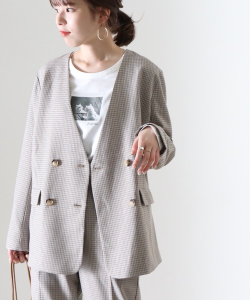 Cheek(チーク)の「チェックダブルブレストノーカラージャケット(ノーカラージャケット・レディース・ベージュ・MEDIUM)」の16枚目の写真