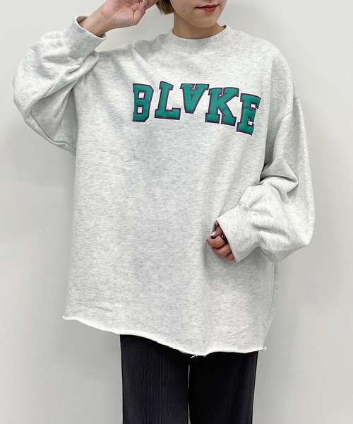 PAGEBOY（ページボーイ）の「カレッジロゴウラケプルオーバー（スウェット・レディース・ライトグレー/ブラック/オレンジ・FREE）」の8枚目の写真