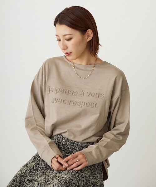 NICOLE white(ニコルホワイト)の「エンボスプリントTEE(Tシャツ/カットソー・レディース・オフホワイト/ライトグレー/ブラック・FREE)」の3枚目の写真