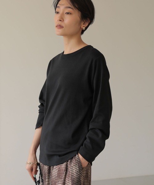 AMERICAN HOLIC（アメリカンホリック）の「クルーネックベーシックカットプルオーバー（Tシャツ/カットソー・レディース・オフホワイト/ブラック/モカ/その他7・S/M/L）」の3枚目の写真