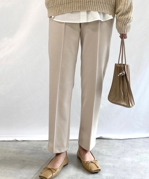 She's Closet(シーズクローゼット)の「ウールライクセンターシームラインあったかテーパードパンツ(その他パンツ・レディース・アイボリー/ブラウン/グレイッシュベージュ/カーキ/ボルドー/ダークブルー/スモークピンク/キャメル/ベージュ系その他/ブラック・FREE)」の2枚目の写真