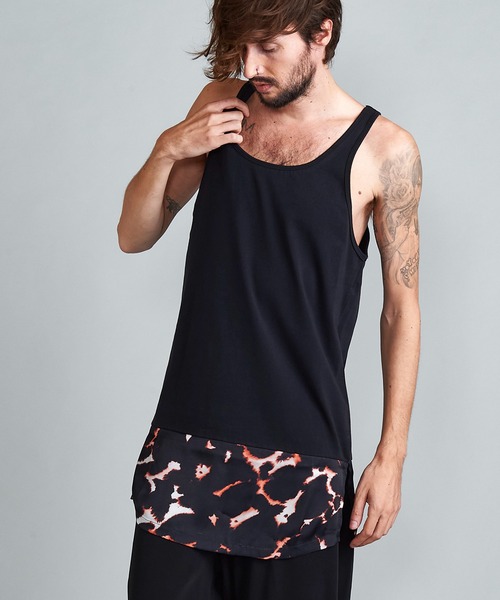 NO ID.（ノーアイディ）の「【NO ID.】Switching Hemline Long Tank Top / スイッチング ヘムライン ロング タンクトップ（タンクトップ・メンズ・ブラック/レッド/グリーン/マスタード・ONE SIZE）」の2枚目の写真