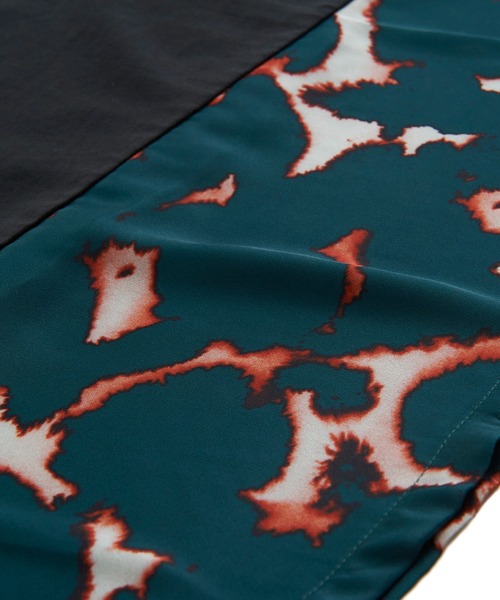 NO ID.（ノーアイディ）の「【NO ID.】Switching Hemline Long Tank Top / スイッチング ヘムライン ロング タンクトップ（タンクトップ・メンズ・ブラック/レッド/グリーン/マスタード・ONE SIZE）」の5枚目の写真